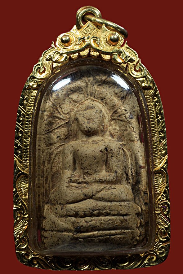พระคงกรุเก่า พร้อมเลี่ยมใช้