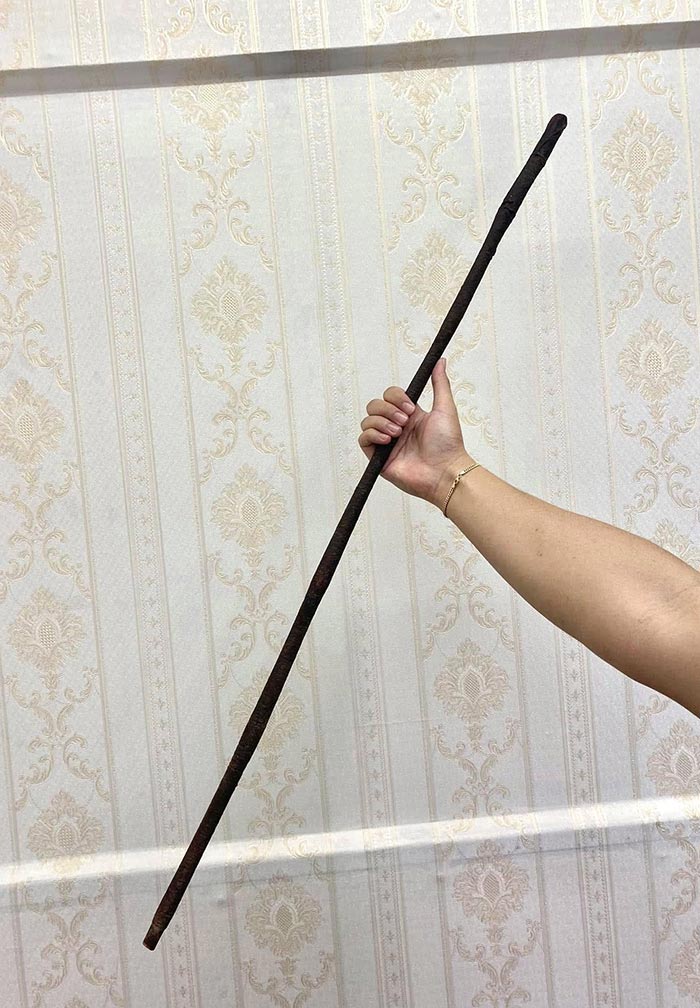 ไม้ครูลงรักถักเชือก