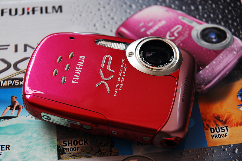 ขาย Fujifilm FinePix XP10 กล้องกันน้ำขนาดเล็กที่สุด 