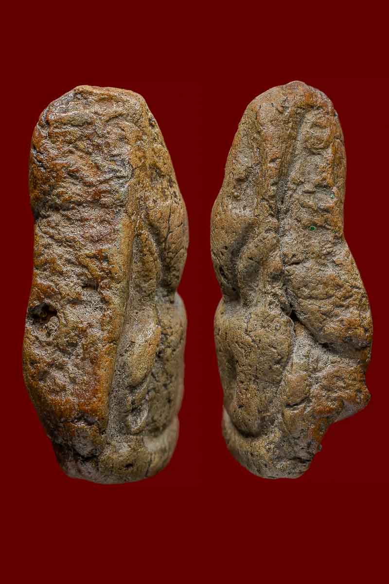 พระนางพญา พิมพ์อกนูนเล็ก จ.พิษณุโลก