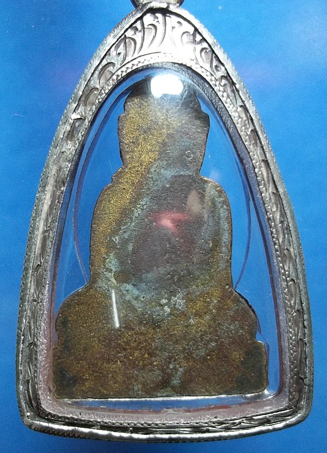 หลวงปู่ทวด พิมพ์ตัดชิด หลังเรียบ