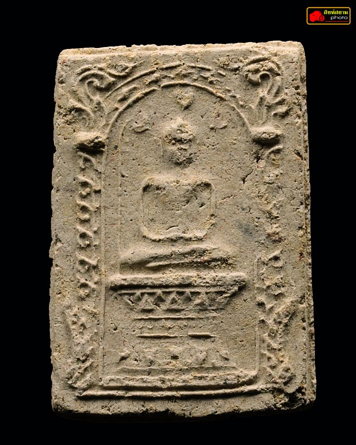 พระสมเด็จนั่งพานหลวงปู่แก้ว เกสาโร  