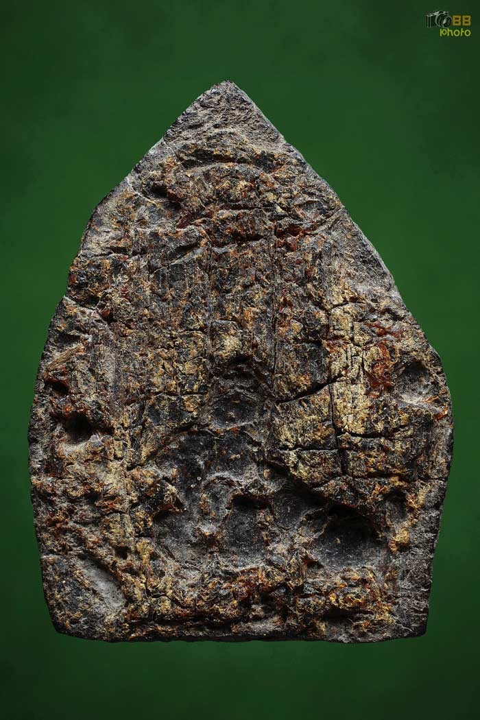 พระชุ้มกระรอกกระแต เนื้อผง