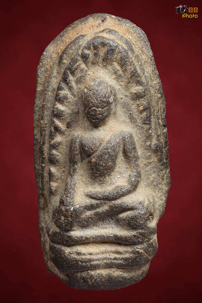 พระรอด เนื้อเขียว