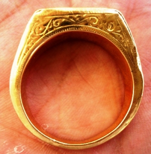 แหวนหลวงปู่ดู่ ปี32 เลี่ยมทอง(หายากมากๆ)