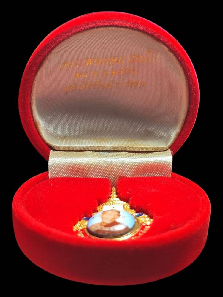 หลวงพ่อเกษม เข็มกลัด ปี36(3)