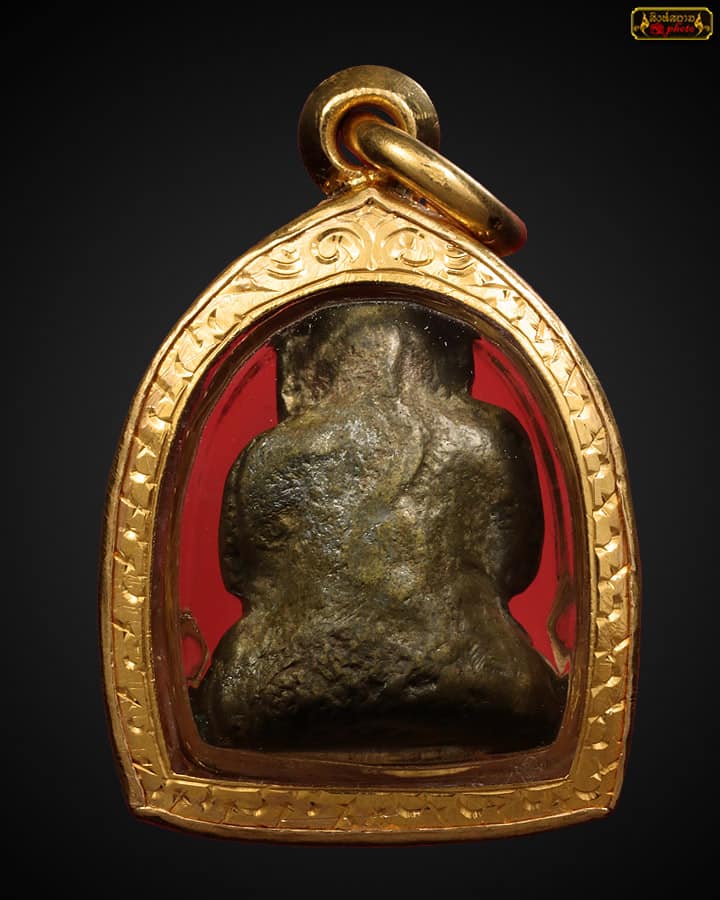 พระปิดตามือไขว้หลวงพ่อดิษฐ์ วัดปากสระ