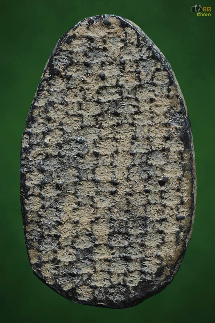 พระพิจิตรเม็ดข้าวเม่า