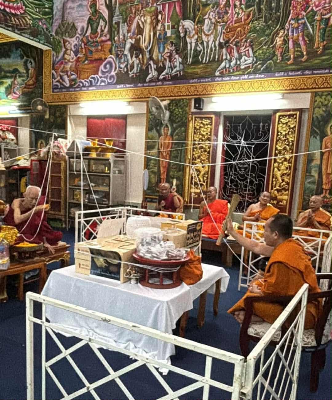 ล๊อกเก็ตเสือเย็น ครูบาคำฝั้น วัดกอโชค