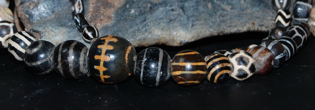 Etched beads