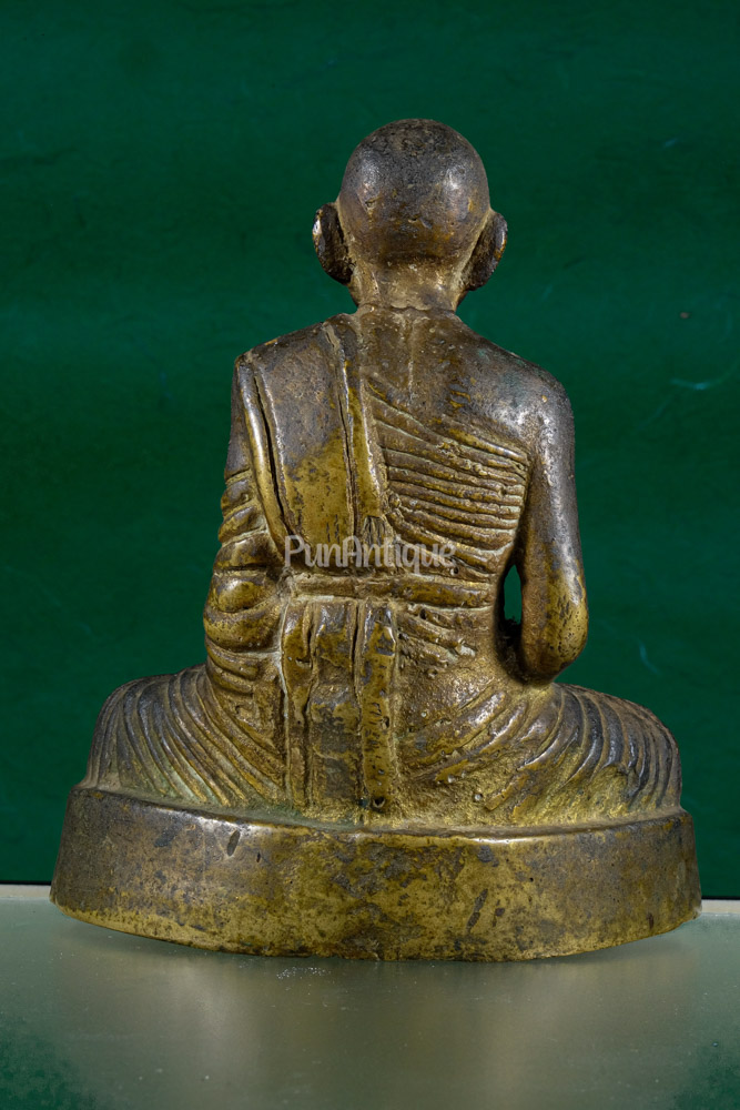 รูปหล่อพระครูบาศรีวิชัย