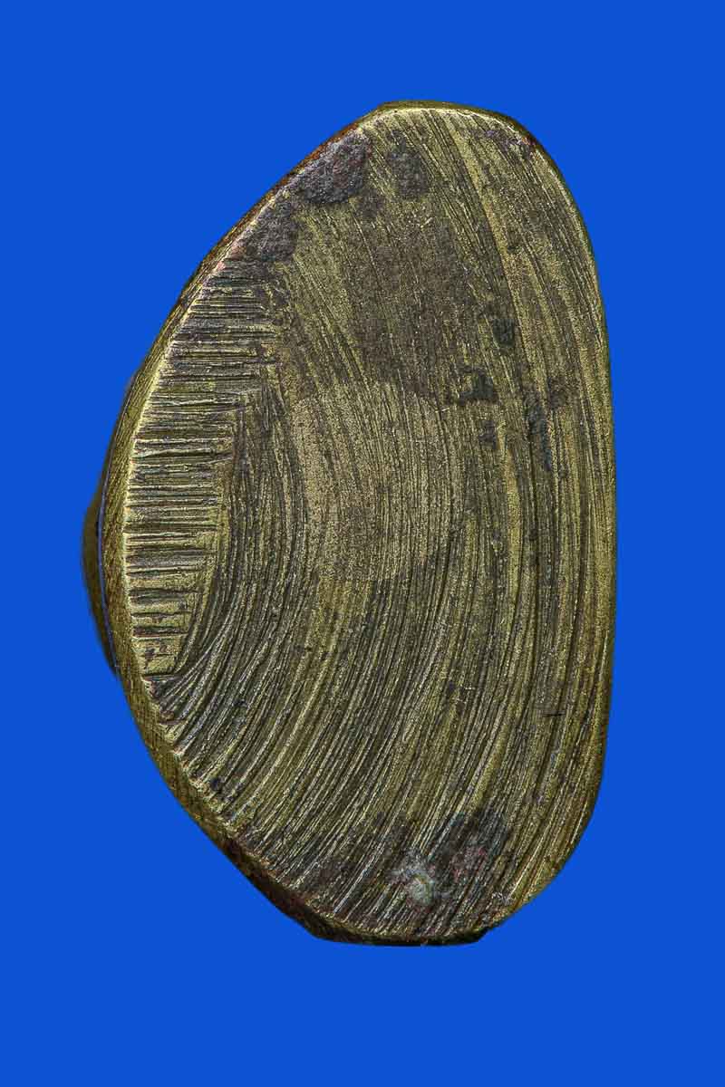 หลวงพ่อเงิน ออกวัดวังจิก ปี 15 สภาพใช้