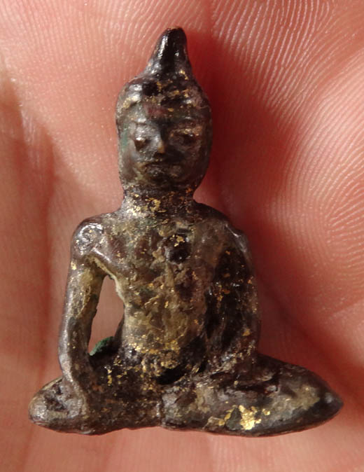 พระสิงห์ขนาดห้อยคอ1.5นิ้ว สูง2นิ้ว องค์ที่2