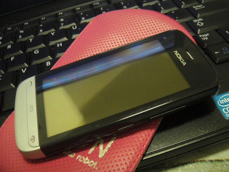 Nokia C5-03 อุปกรณ์ยกกล่อง ครับผม