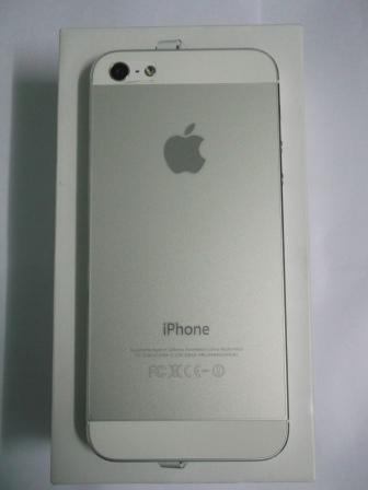iPhone 5 สีขาว 32gb เครื่องศูนย์ อุปกรณ์ครบ+กล่อง