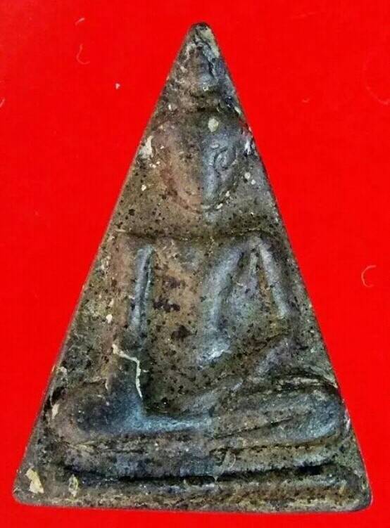 พระนางกำแพงพิมพ์ตื้น