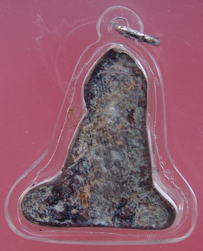 พระร่วงนั่งเข่ากว้าง สุโขทัย สนิทเเดงมันๆครับ