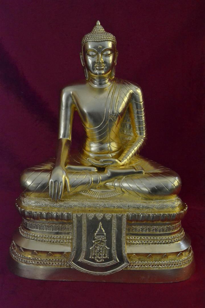 พระพุทธพรหมรังษี (ศิลปะเนปาล-ไทย) หน้าตัก ๙ นิ้ว พระนามย่อ ญสส. ปิดทองแท้ จำนวนสร้าง ๑๙ องค์