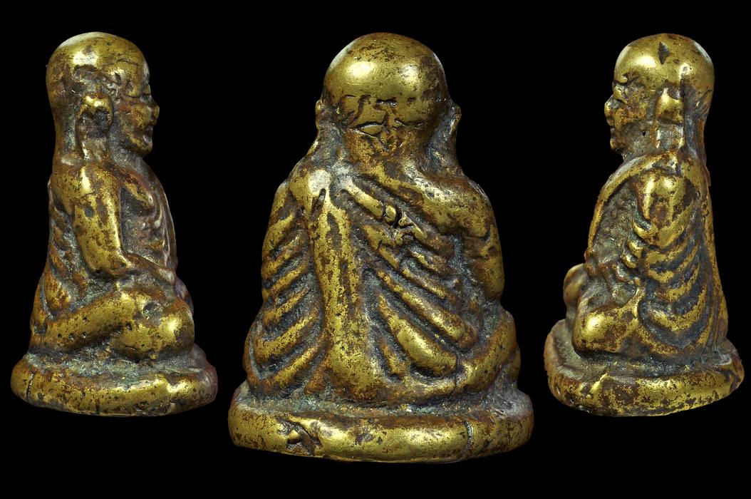 รูปหล่อหลวงพ่อเงินวัดห้วยเขน พิมพ์ใหญ่