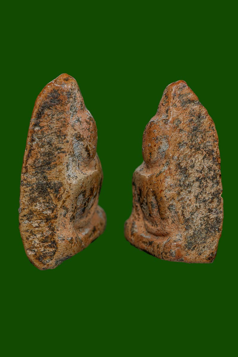 พระนางพญา กรุวัดนางพญา พิมพ์เทวดา