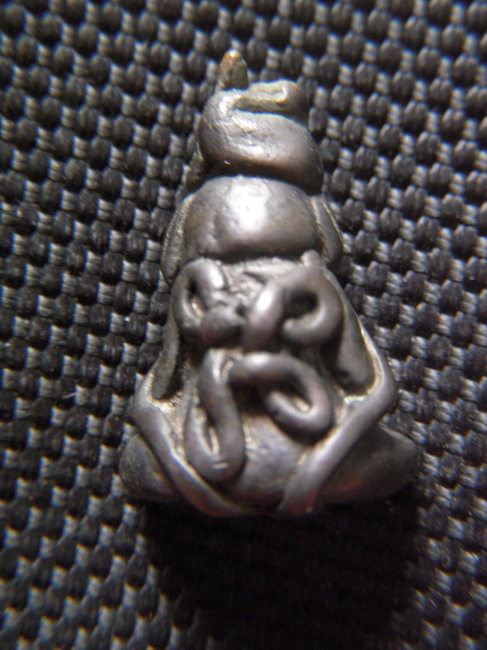 พระปิดตาพิมพ์เกลอเดี่ยว  เนื้อเมฆพัตร์ หลวงพ่อทา วัดพะเนียงแตก 