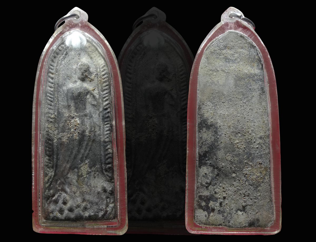 พระลีลา กรุวัดการ้อง สุพรรณบุรี เนื้อชิน