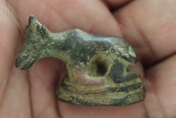 เป้งรูปวัวล้านนา สำริดเก่า