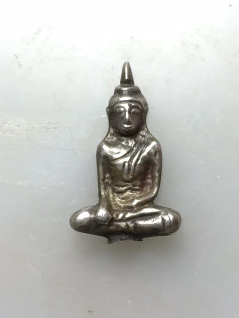 เนื้อโลหะไม่รู้ที่