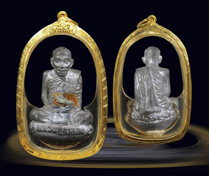 รูปหล่อหลวงปู่กาหลงเขี้ยวแก้ว