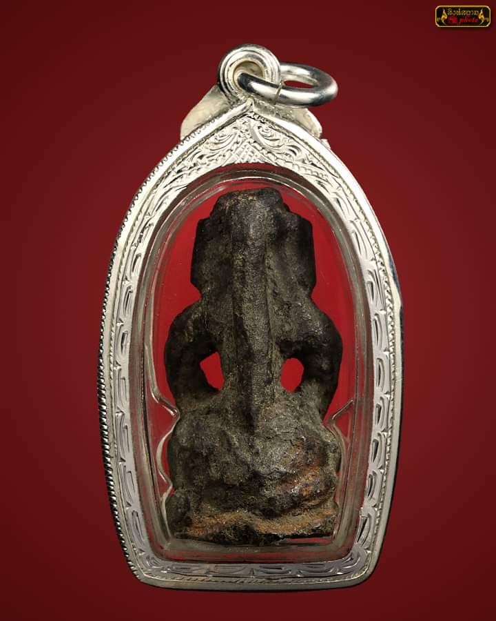 มหาว่านยาสักพม่า รูปพญาปุริสาทกินผีลงชาติเก่าลึกๆโหดๆ อายุไม่ต่ำ 100 ปี สวยสมบูรณ์มากครับสวยแชมป์ "ม