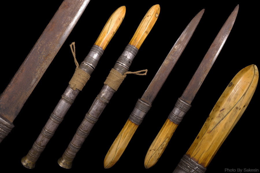 มีดหลูบเงินด้ามงาล้านนาโบราณ