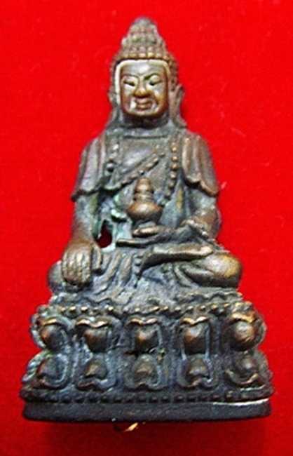 พระกริ่งแช่น้ำมนต์หลวงพ่อเกษม เขมโก สร้างรุ่นเดียว ( สภาพสวยครับ )