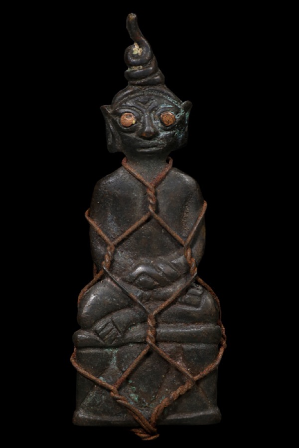 สุดยอดเครื่องรางมหาเสน่ห์ ไอ้งั่ง(ตาแดง)