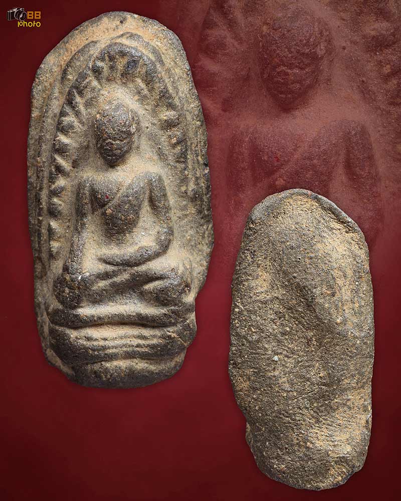 พระรอด เนื้อเขียว