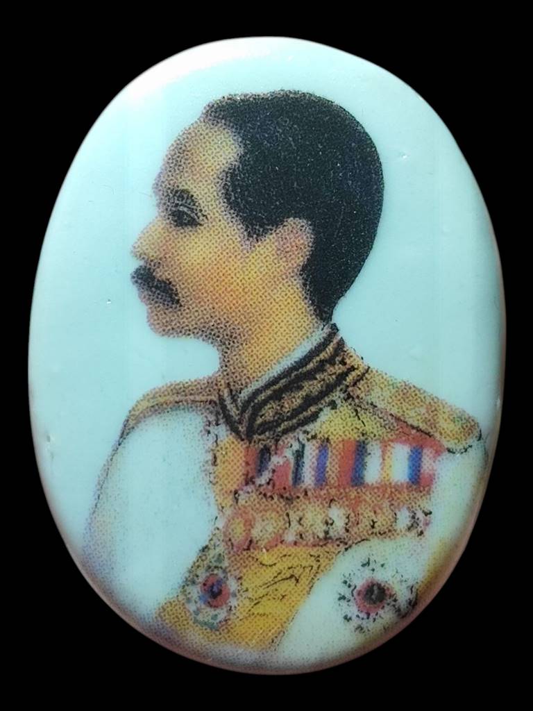 หลวงพ่อเกษม ล็อกเก็ต ร.5แผ่นเงิน ปี35(5)