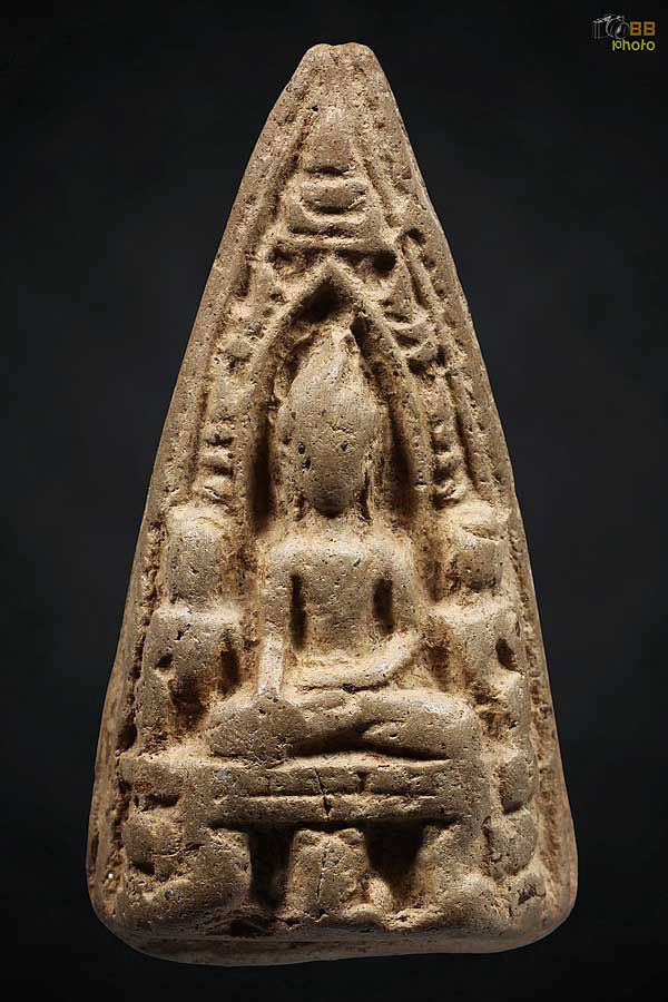 พระเลี่ยงลําพูน กรุวัดดอนแก้ว เต็มฟอร์ม