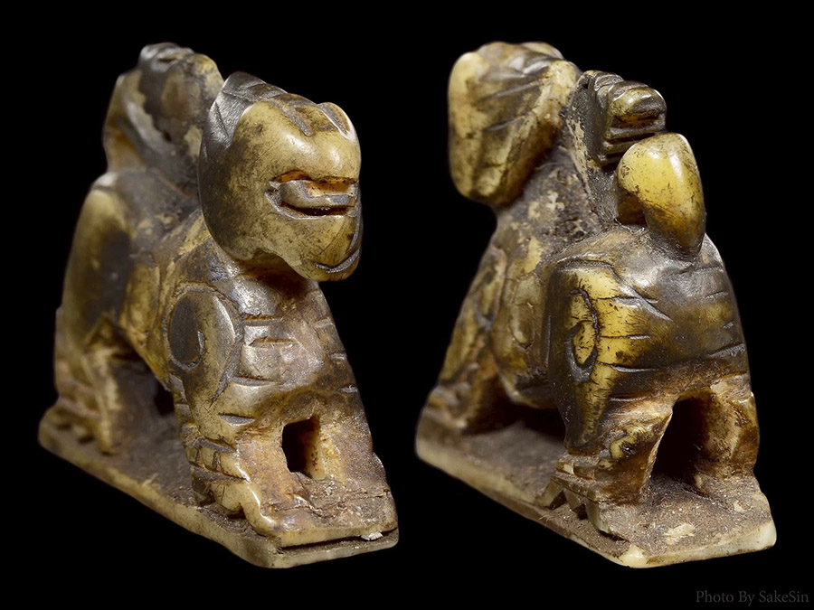 นกสาริกาคู่ไม้แกะหลวงปู่ทิม วัด ละหารไร่