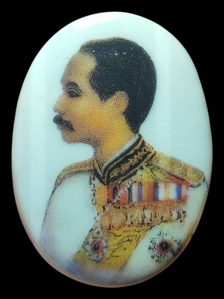 หลวงพ่อเกษม ล็อกเก็ต ร.5แผ่นเงิน ปี35(4)