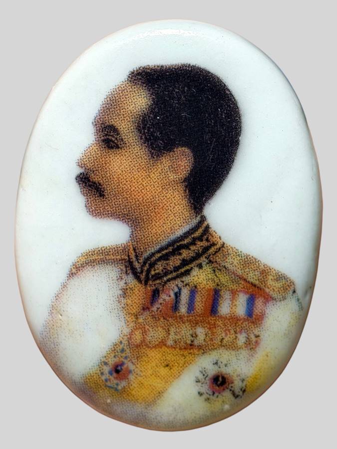 หลวงพ่อเกษม ล็อกเก็ต ร.5แผ่นเงิน ปี35(5)