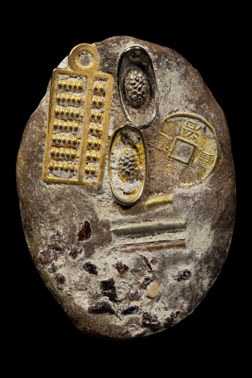 ล็อกเก็ตตั๋วแปะหยี่แปะ ยมทูตขาวดำ