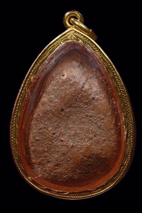 พระท่ามะปราง เลี่ยมทอง กรุสำปะซิว มีบัตร