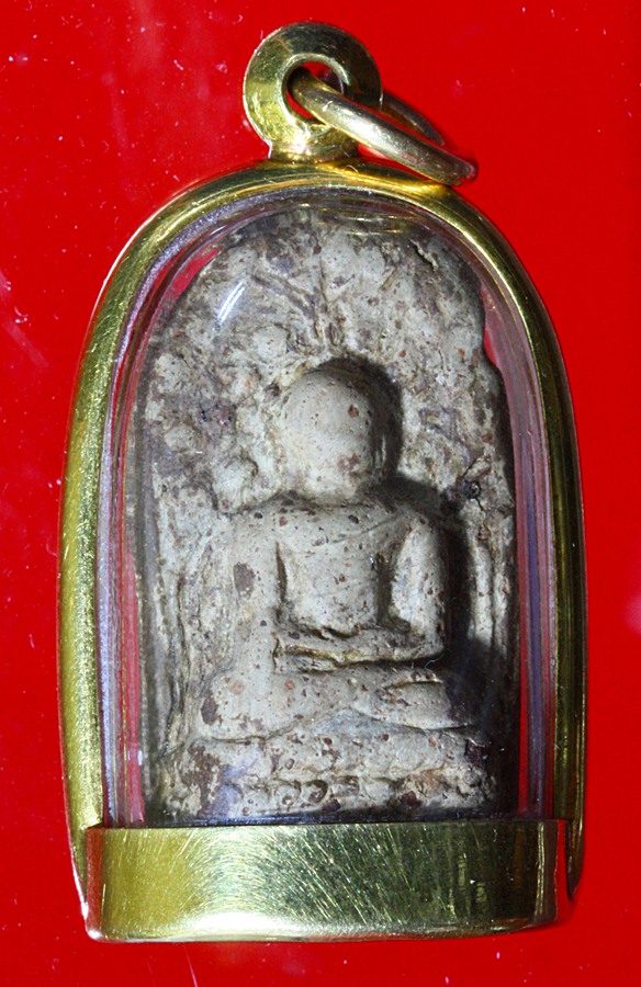 พระคงเลี่ยมทอง