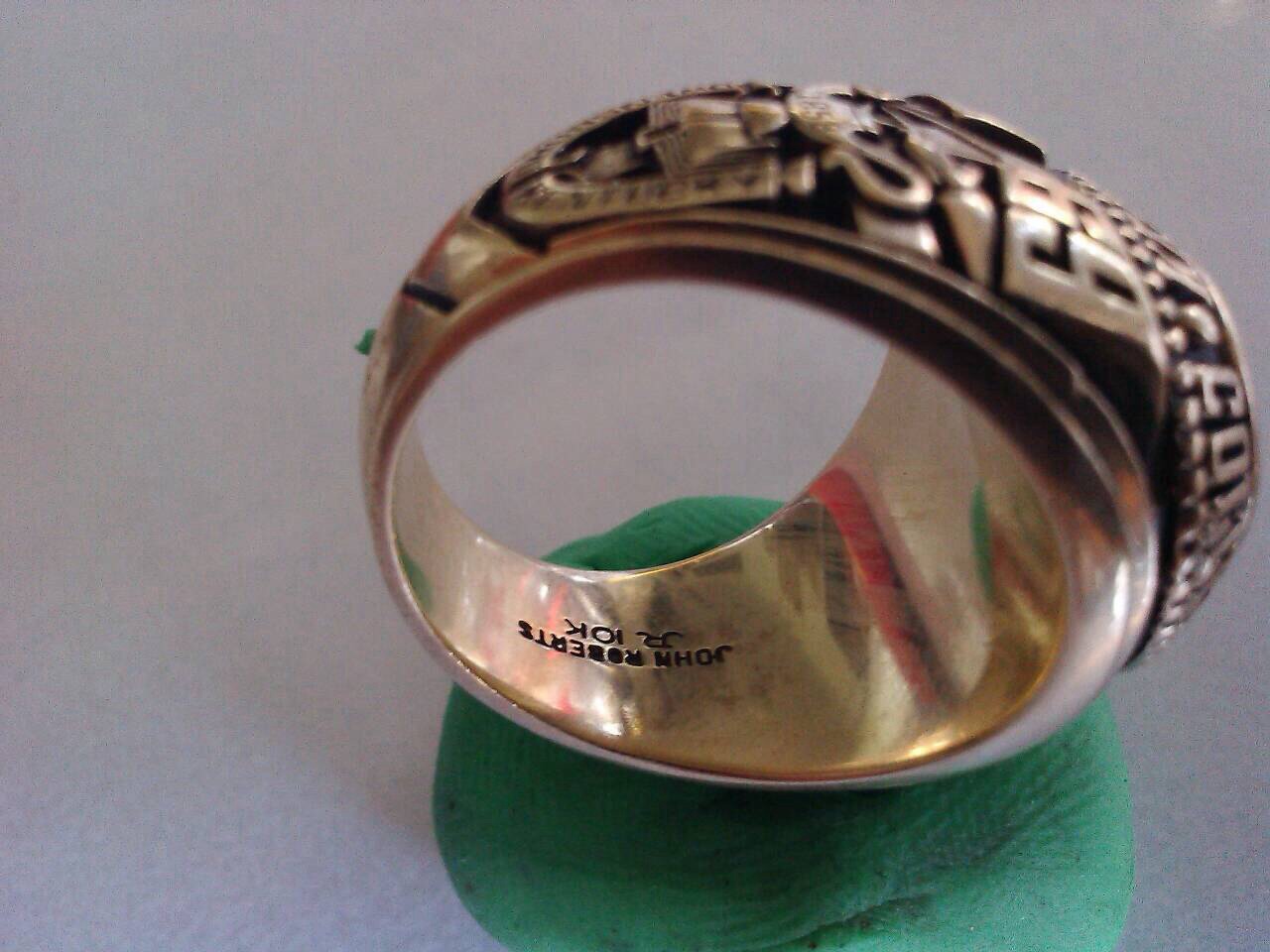 ขายแหวนรุ่นทอง 10 เค แหวนนอกทองแท้ เคาะเดียว 15000 บาท