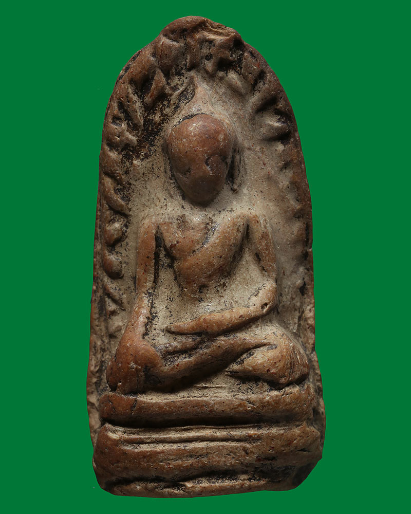 พระรอดพิมพ์ใหญ่ลงรักเก่า