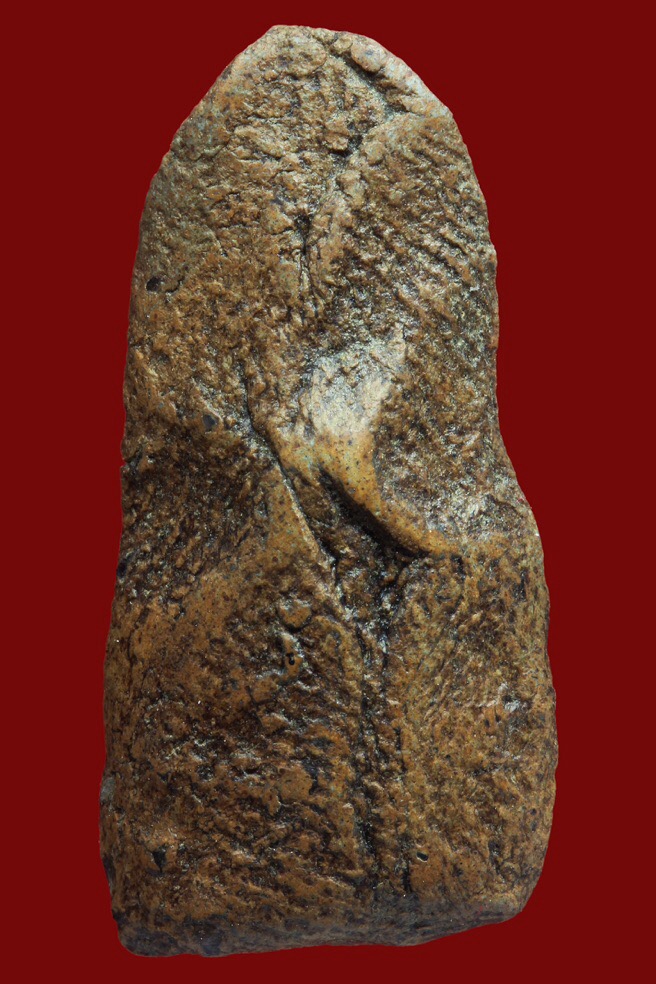 พระรอดมหาวันพิมพ์ตื้นแกร่งหินเนื้อสุดยอดครับ