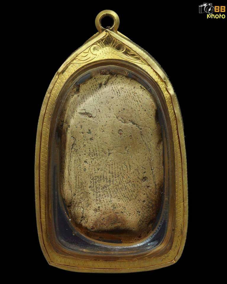 พระคงเลี่ยมทอง