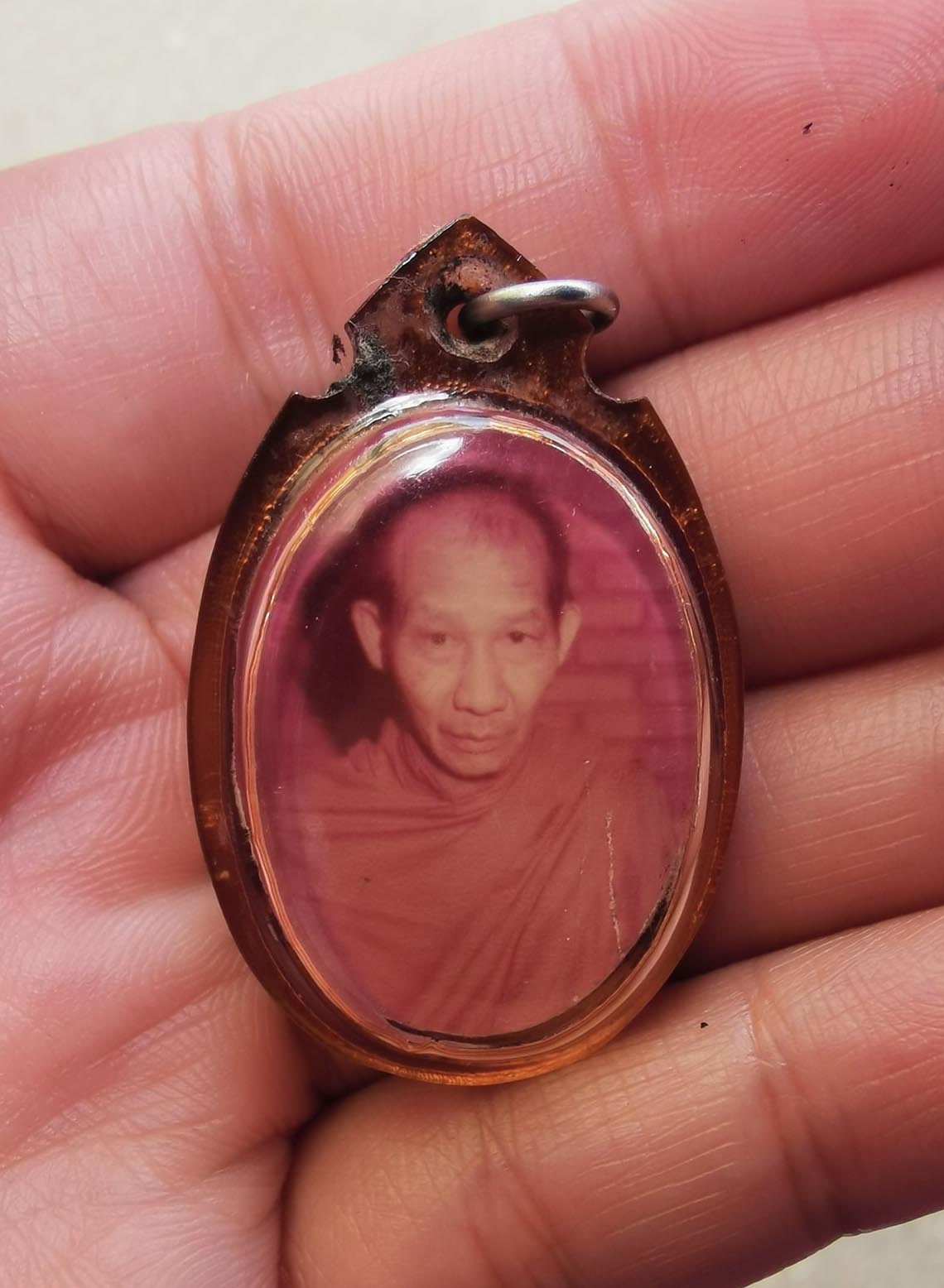 รูปถ่ายหน้าดุหลังภาวนา ปี 2518