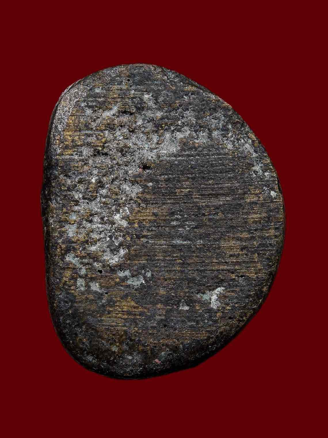 หลวงพ่อเงินรุ่นปืนแตก