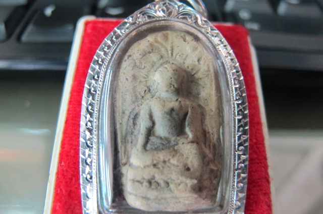 พระคงกรุเก่าครับ
