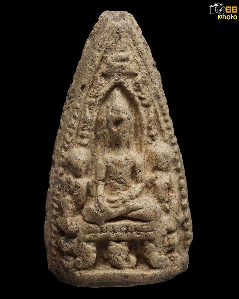   พระเลี่ยง กรุวัดประตูลี้ ลำพูน